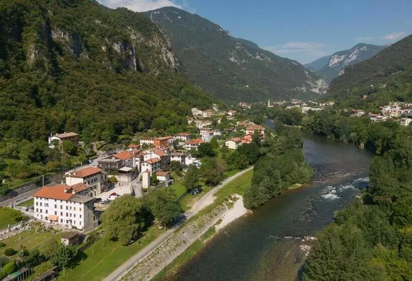 Hotelli Contra  Contarini