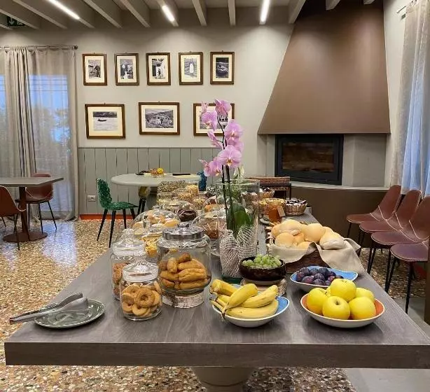 Hotelli Contra  Contarini