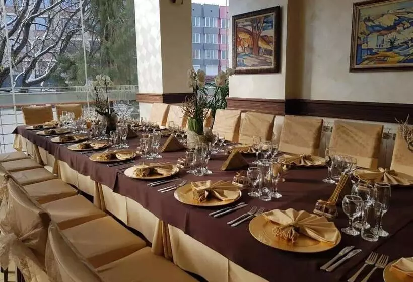 Hotelli Heat Complex Family
