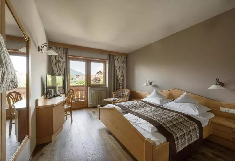 هتل Landsitz Stroblhof