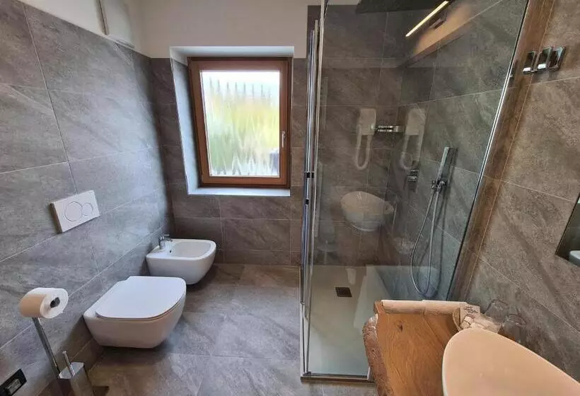 هتل Piedibosco