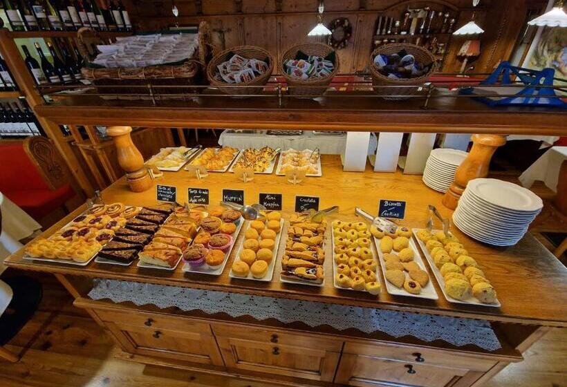 Отель Piedibosco