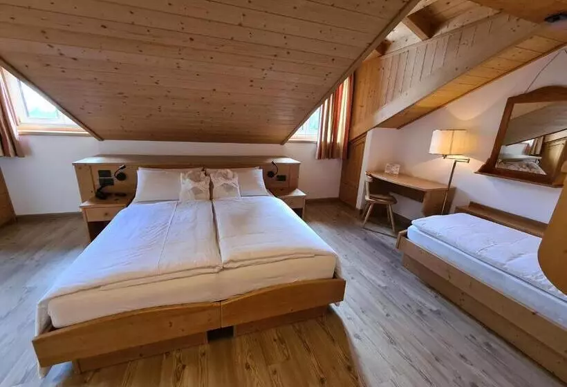 هتل Piedibosco