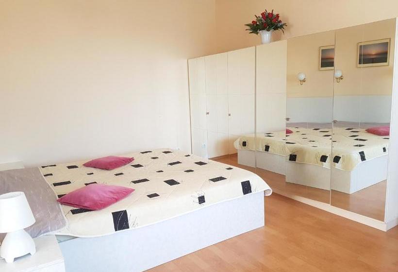 Trakata Villa Apartments