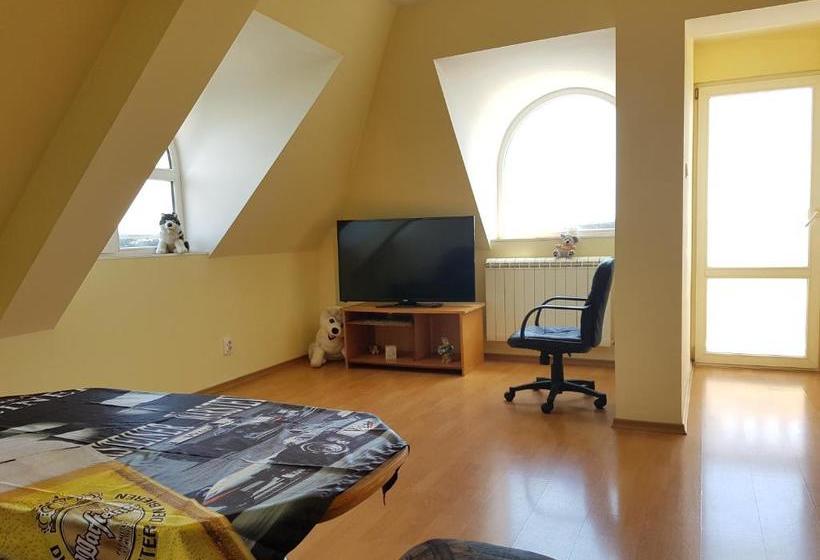 Trakata Villa Apartments