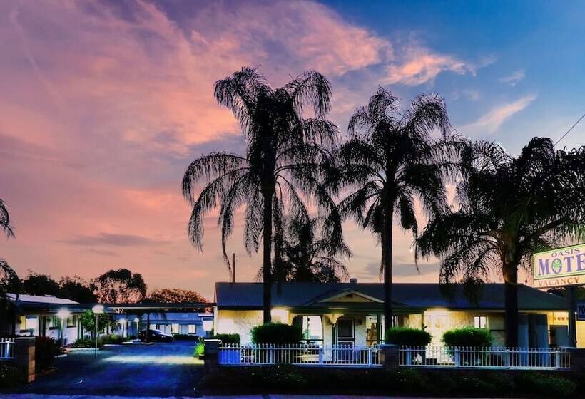 Oasis Motel