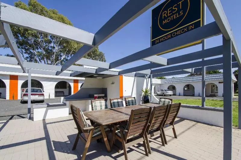 Rest Motels