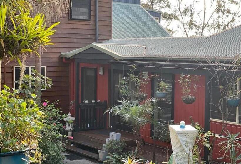 Tambaridge Bed & Breakfast