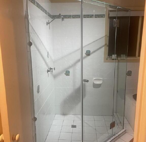 Tambaridge Bed & Breakfast