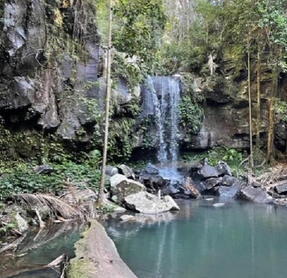 Tambaridge Bed & Breakfast