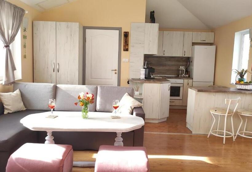 Trakata Villa Apartments