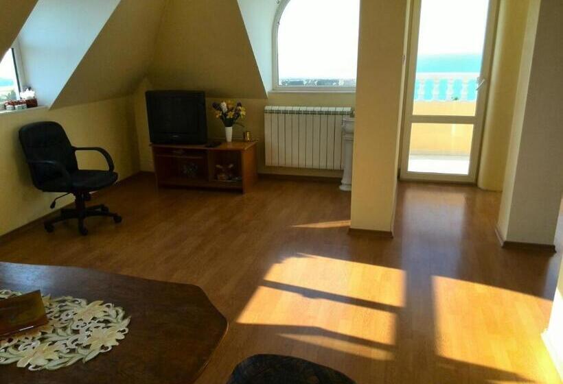 Trakata Villa Apartments