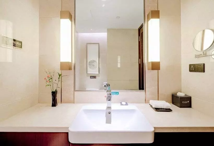 The Farrington Hotel   Building A