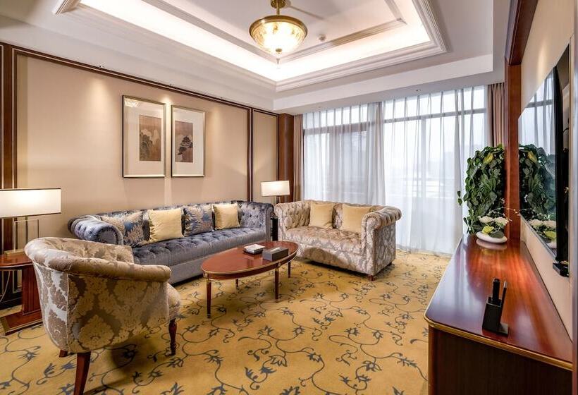 The Farrington Hotel Building A