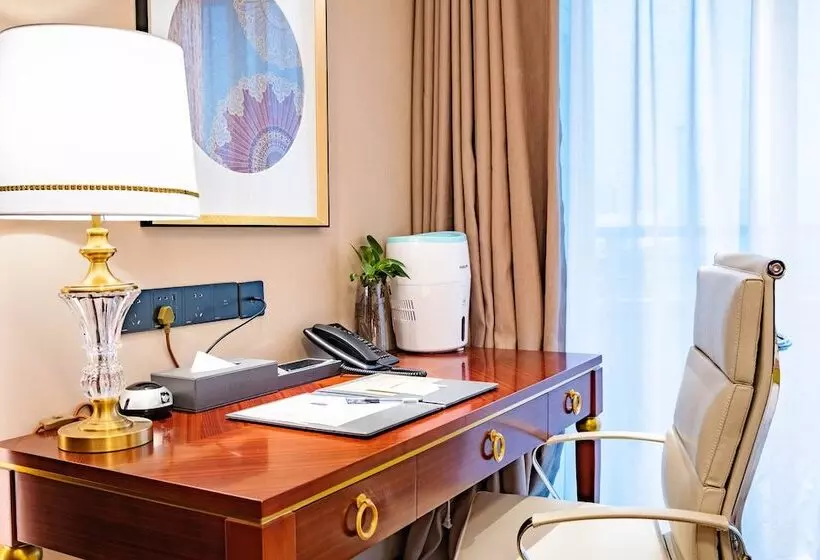 The Farrington Hotel   Building A