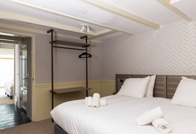 Отель Canal Suites Amsterdam