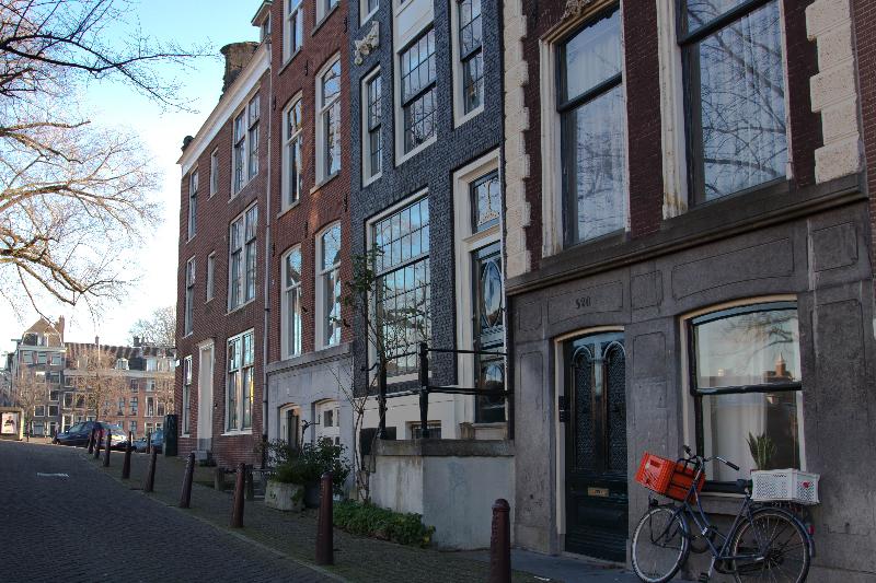 Отель Canal Suites Amsterdam