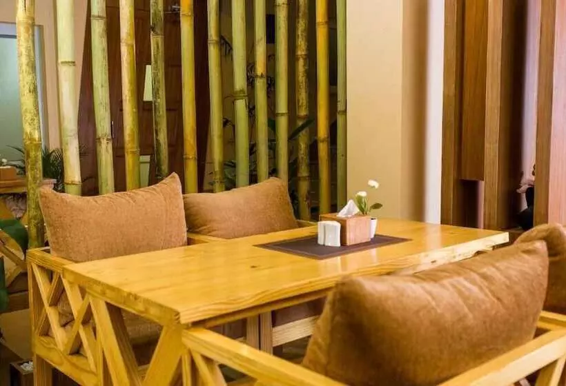 تختخواب و صبحانه Bodhi Boutique