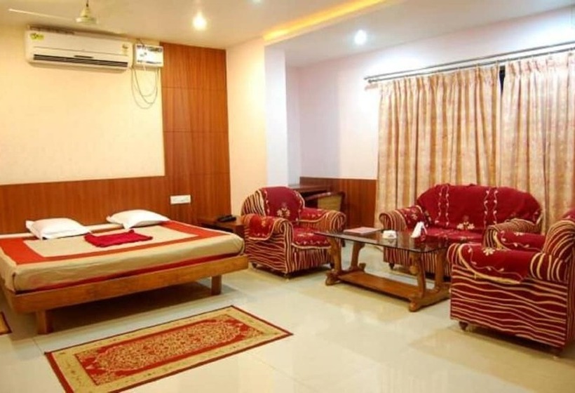 Bed and Breakfast Raj Residency