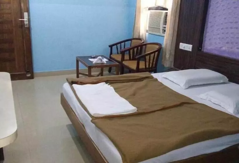 ベッドアンドブレックファースト Raj Residency