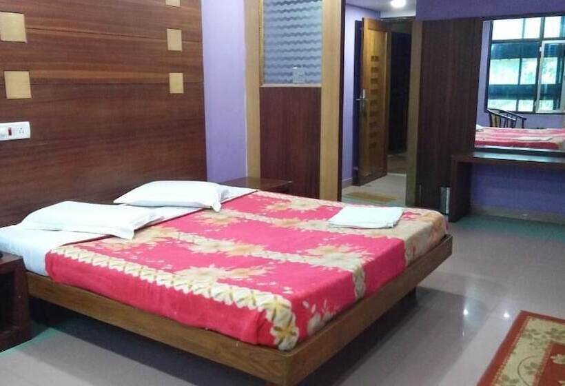 Bed and Breakfast Raj Residency