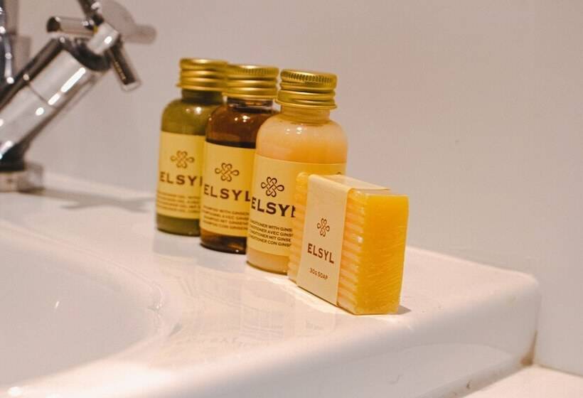 مبيت وإفطار The Bat And Ball