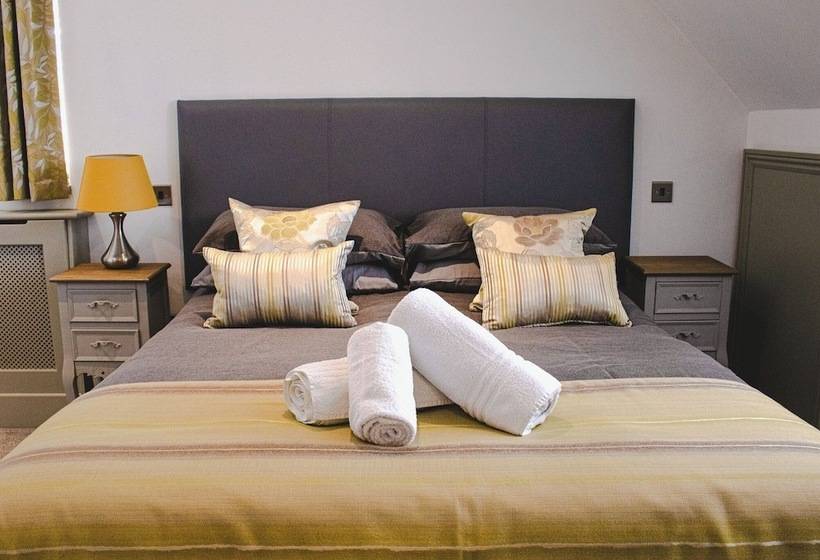 مبيت وإفطار The Bat And Ball