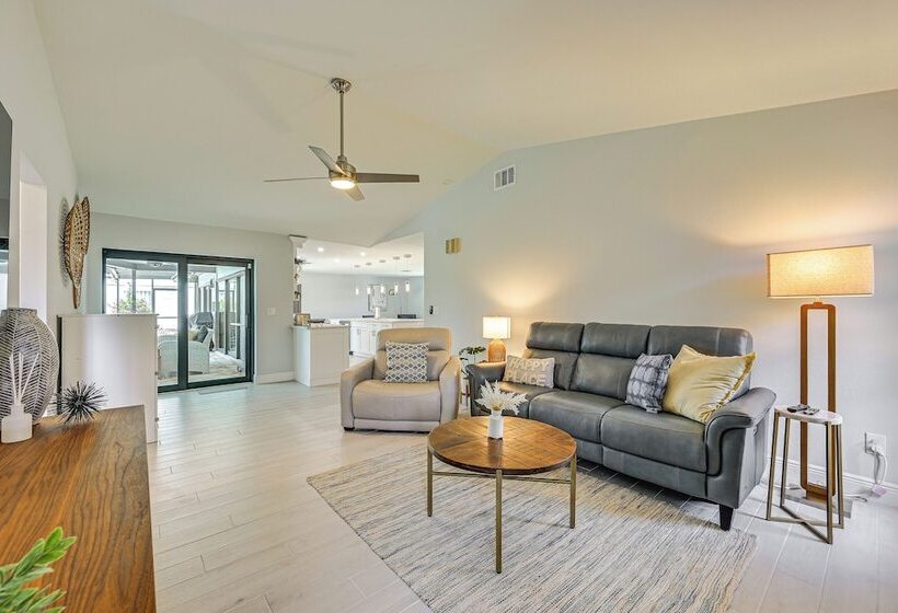 Bonita Springs Home W/ Lake Views: 8 Mi To Beach!