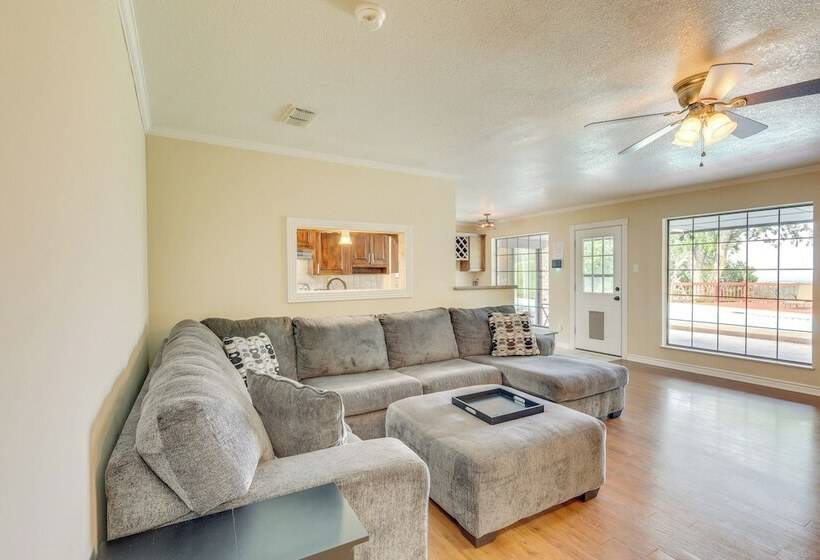 Copperas Cove Home W/ Pool ~ 8 Mi To Fort Cavazos!