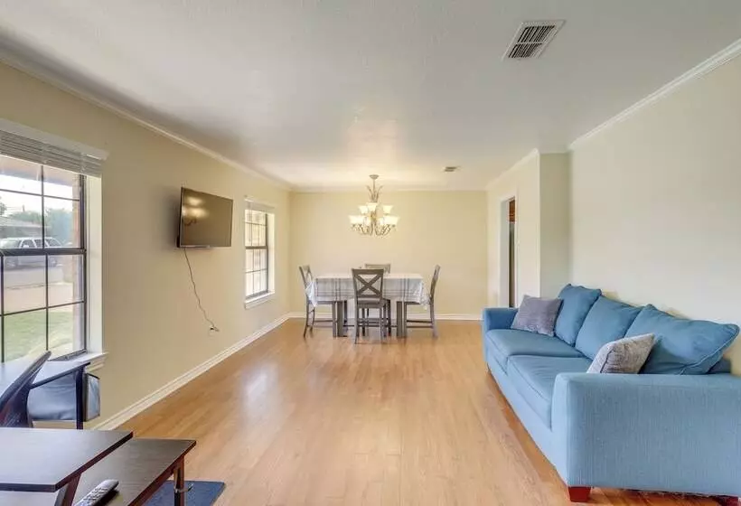 Copperas Cove Home W/ Pool ~ 8 Mi To Fort Cavazos!