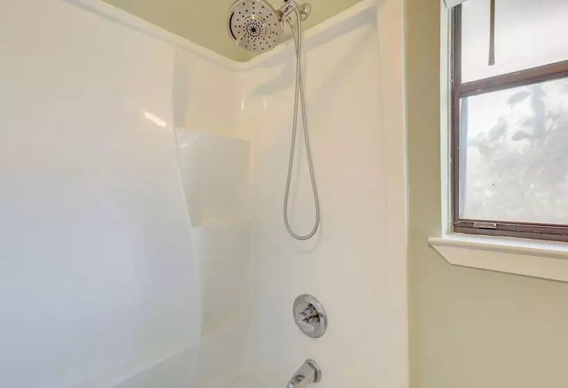 Copperas Cove Home W/ Pool ~ 8 Mi To Fort Cavazos!