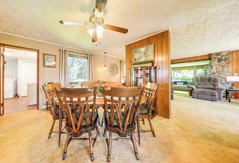 Country Home W/ Fishing Ponds Near Canadohta Lake