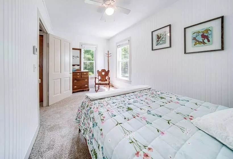 Country Home W/ Fishing Ponds Near Canadohta Lake