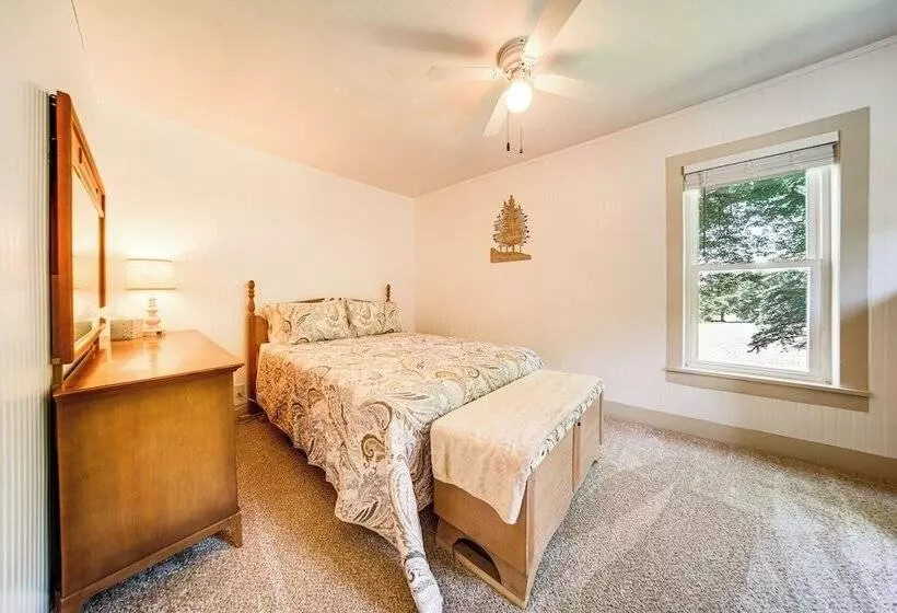 Country Home W/ Fishing Ponds Near Canadohta Lake