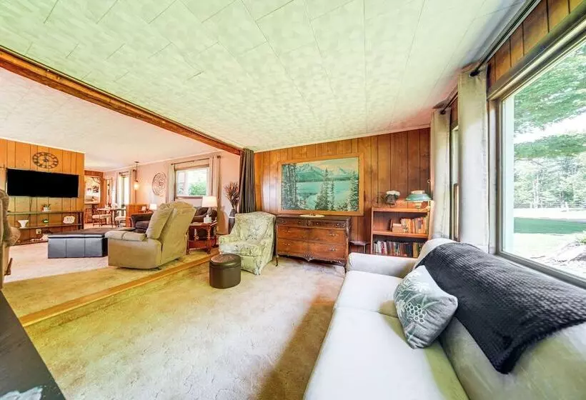 Country Home W/ Fishing Ponds Near Canadohta Lake