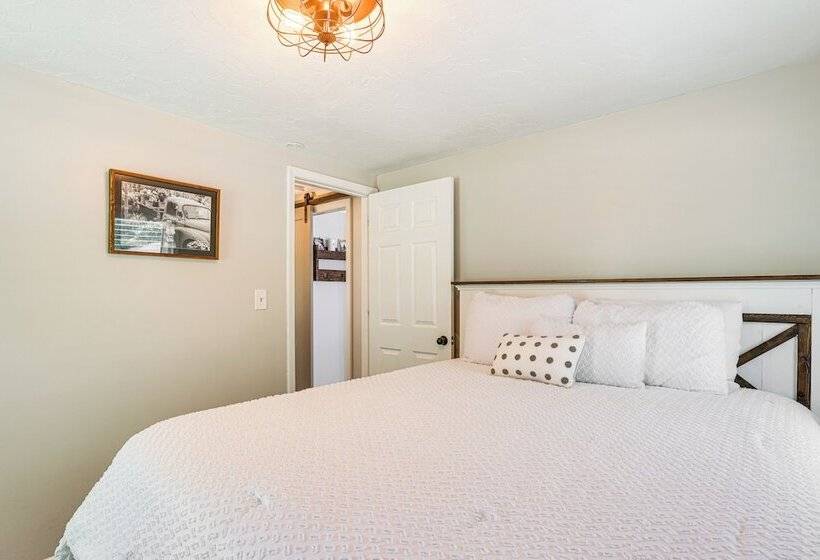 Cozy Bessemer Home W/ Patio ~ 18 Mi To Birmingham!