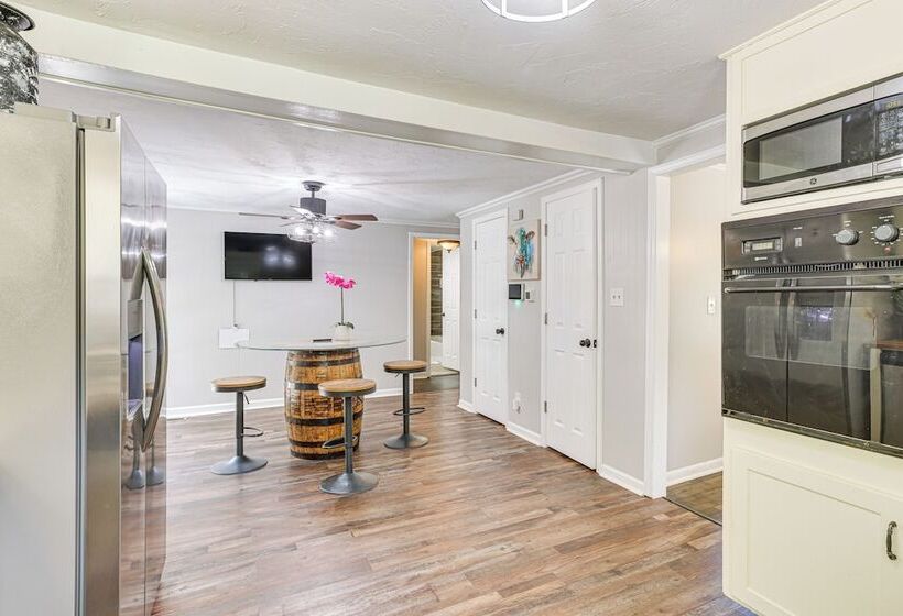 Cozy Bessemer Home W/ Patio ~ 18 Mi To Birmingham!