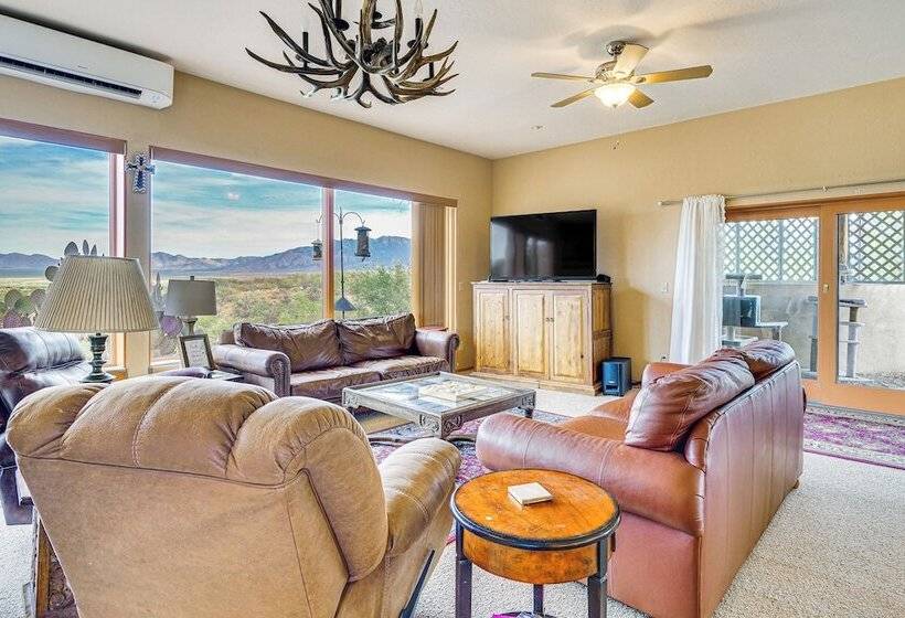 Green Valley Mountain Oasis W/ Views: 4 Mi To Golf