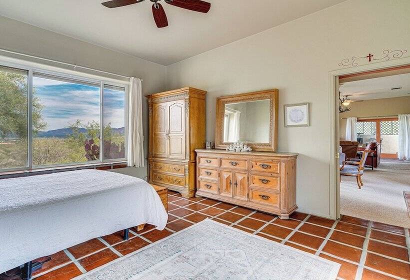 Green Valley Mountain Oasis W/ Views: 4 Mi To Golf