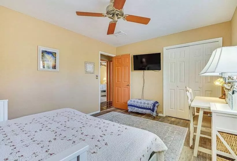 Green Valley Mountain Oasis W/ Views: 4 Mi To Golf