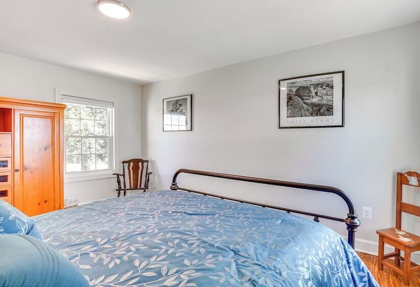 Historic Jefferson Farmhouse Hike, Bike & Raft!