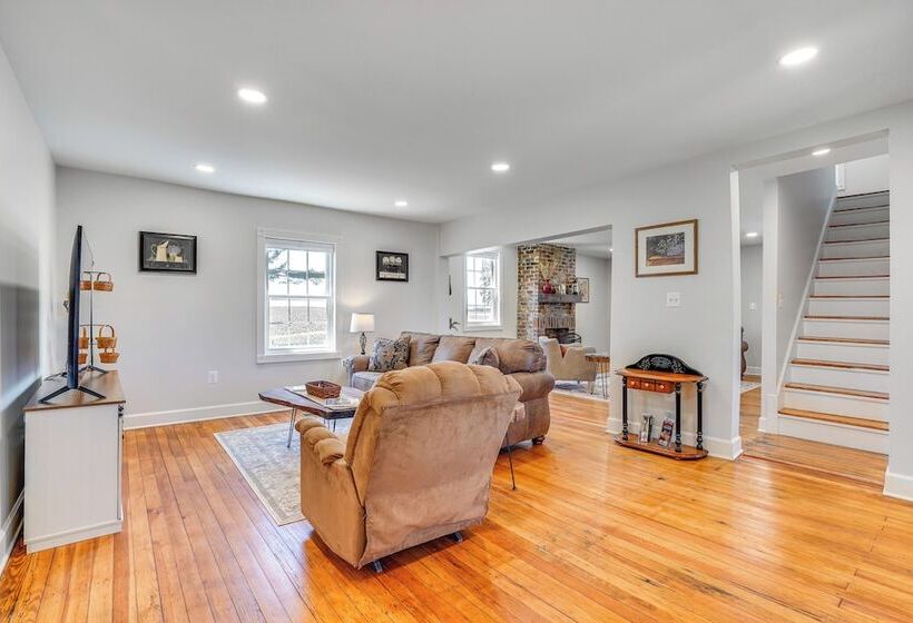 Historic Jefferson Farmhouse Hike, Bike & Raft!