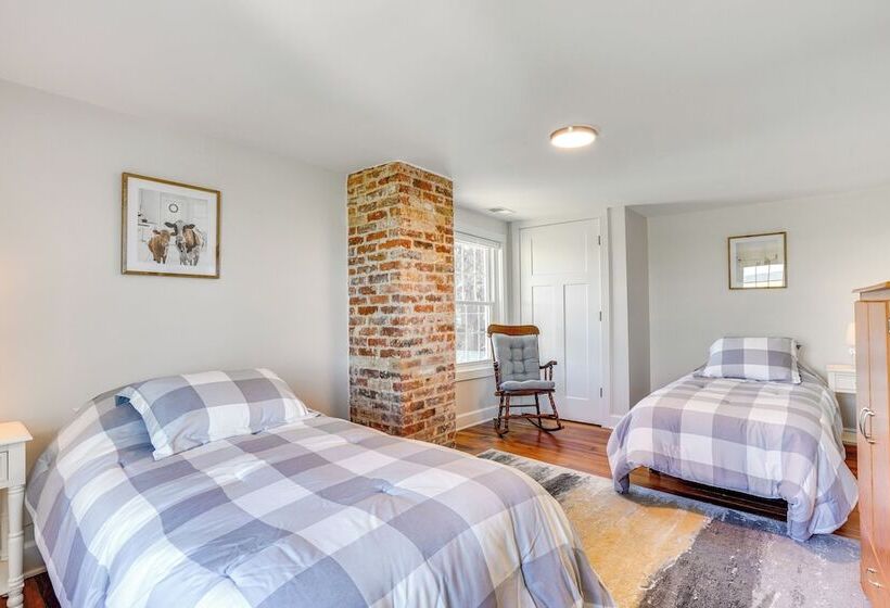 Historic Jefferson Farmhouse Hike, Bike & Raft!