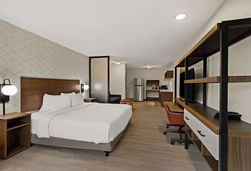 Hotelli Everhome Suites Temecula