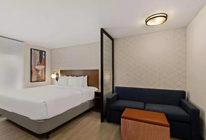 Hotelli Everhome Suites Temecula