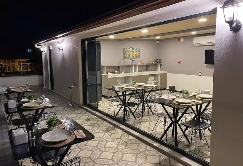 ホテル Grandaura Edirne