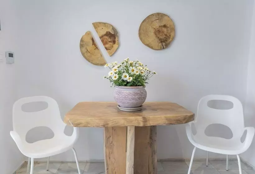 Hotelli Olympa Suites