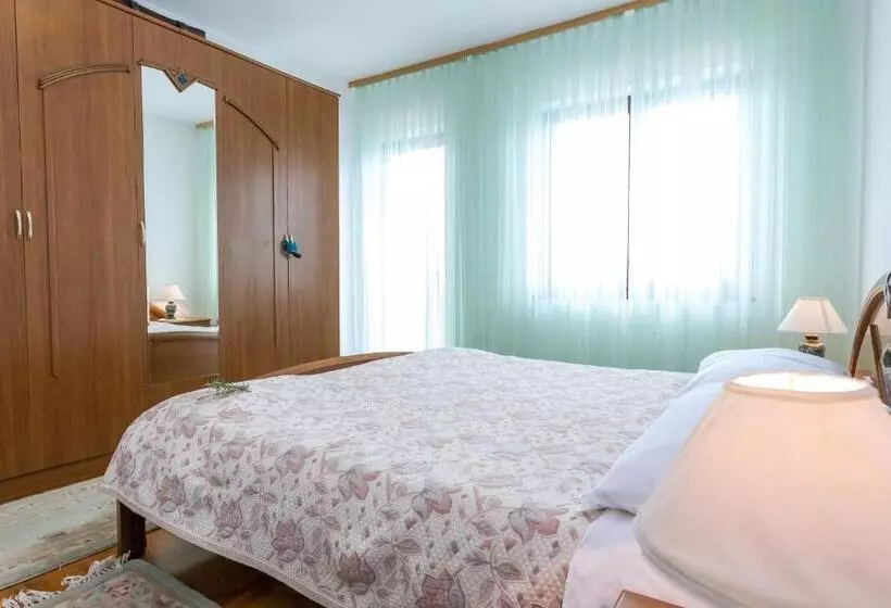 Hotelli Pansion Alen Dugi Otok