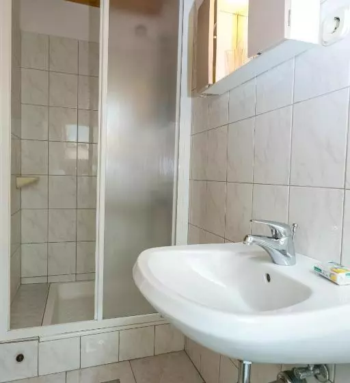 Hotelli Pansion Alen Dugi Otok