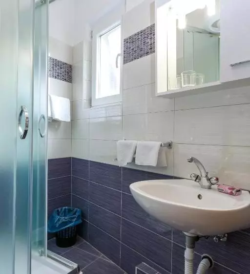 Hotelli Pansion Alen Dugi Otok